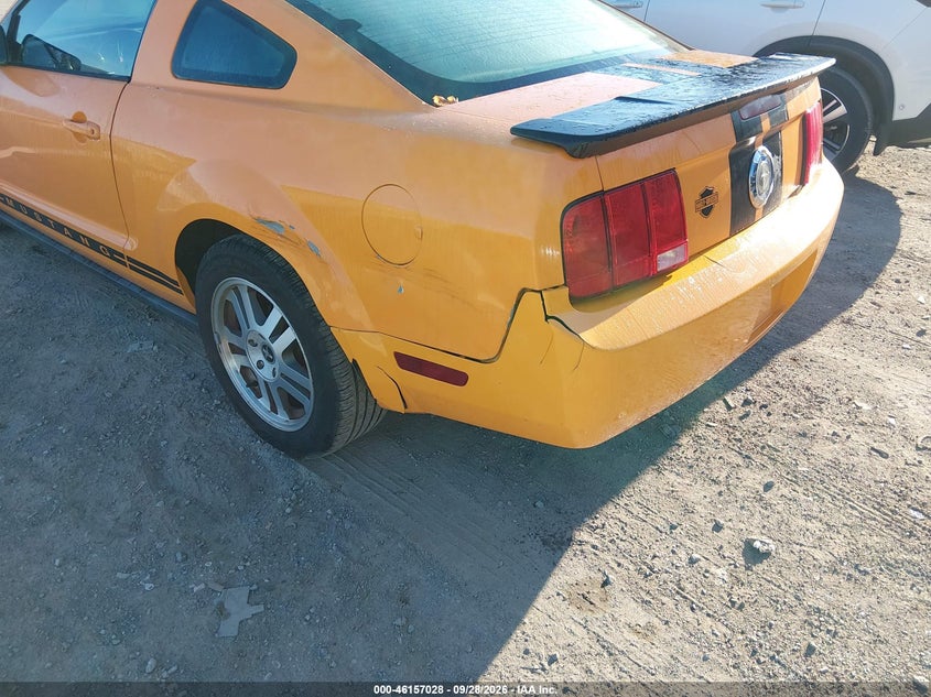 FORD MUSTANG 2008 VIN 1ZVHT80N185185823