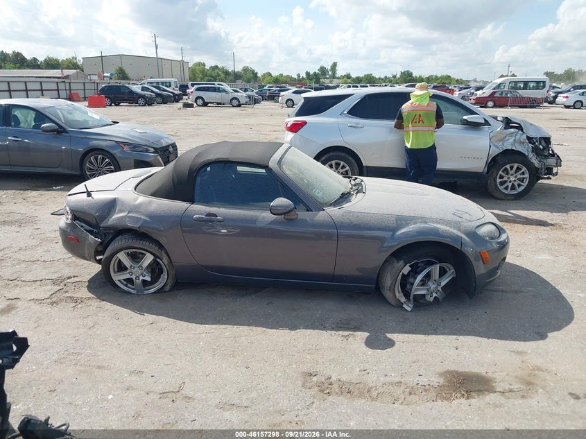 MAZDA MX-5 2006 VIN JM1NC25F160106553