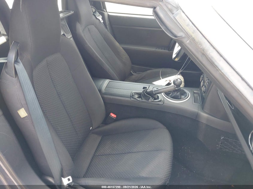 MAZDA MX-5 2006 VIN JM1NC25F160106553
