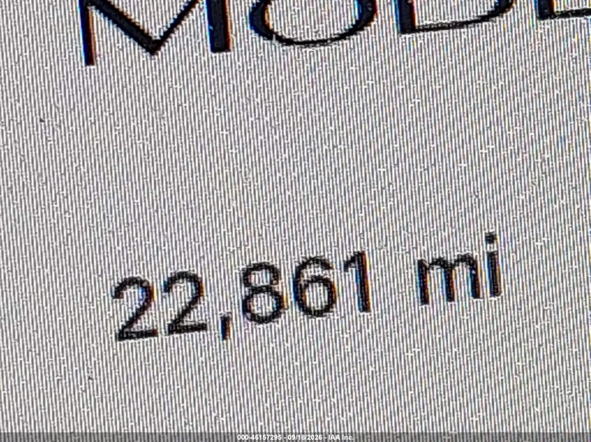 TESLA MODEL 3 - zdjęcie 15