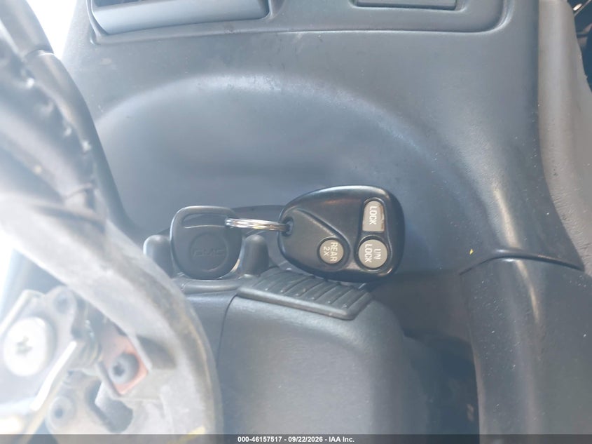 GMC SAVANA 2000 VIN 1GDFG15R5Y1148214