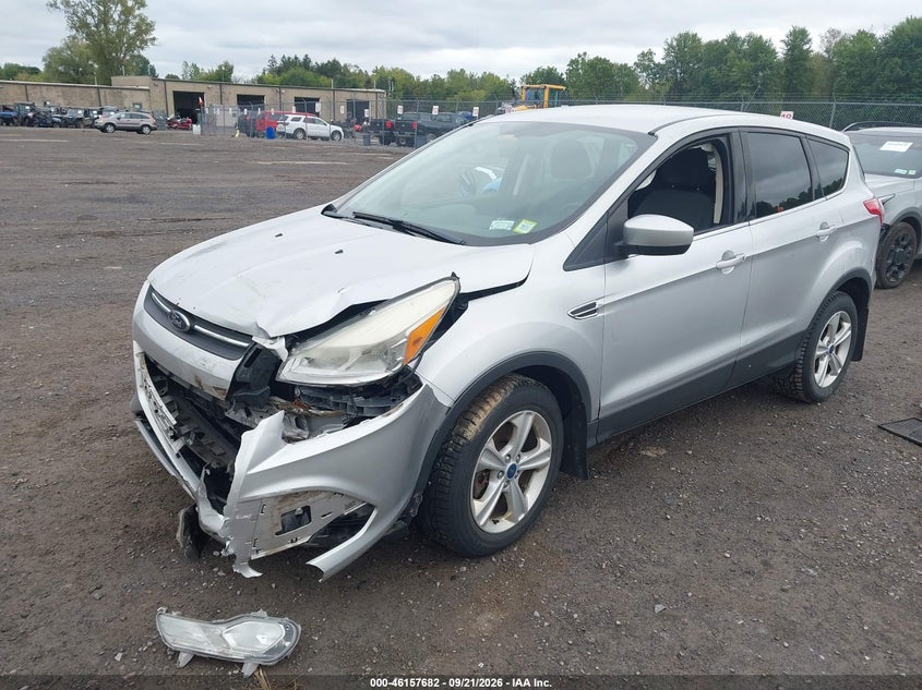 Vin: 1fmcu9gx9dub09477, lot: 46657480, ford escape se 20132