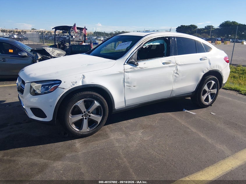 MERCEDES-BENZ GLC 300 COUPE - zdjęcie 2