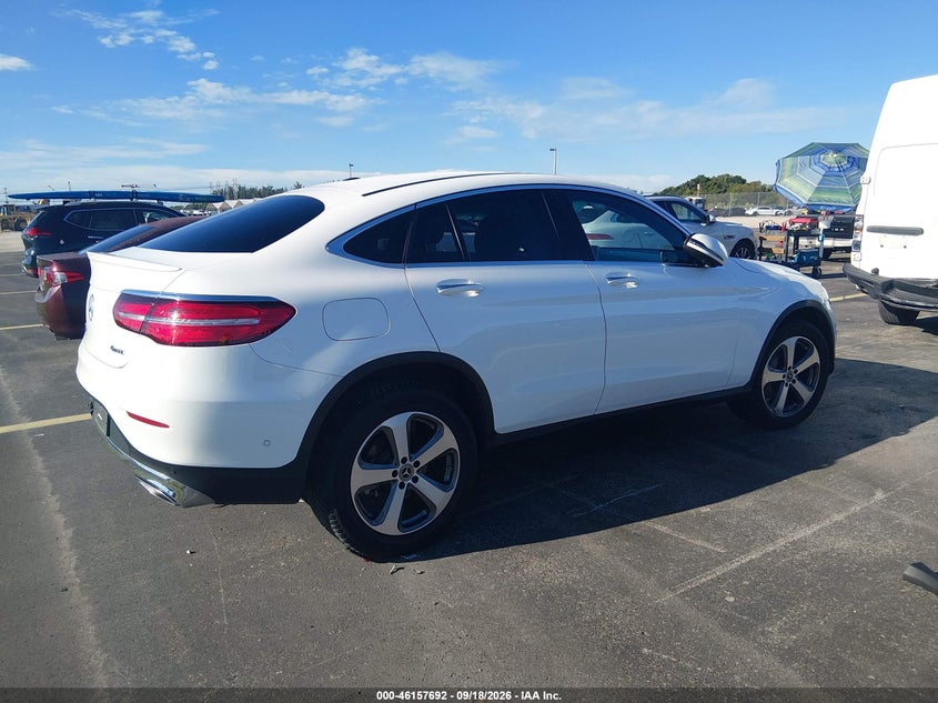 MERCEDES-BENZ GLC 300 COUPE - zdjęcie 4
