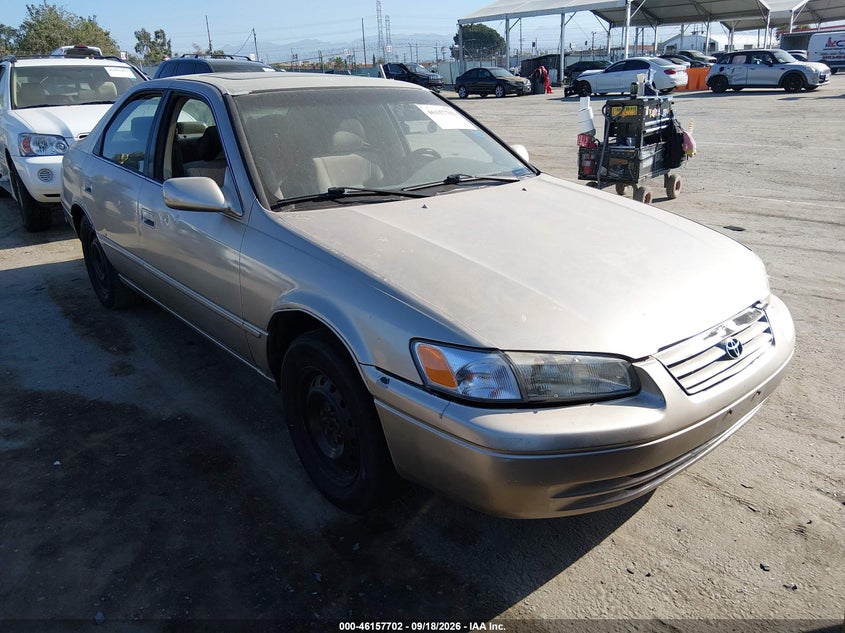 1998 Toyota Camry з аукціону США