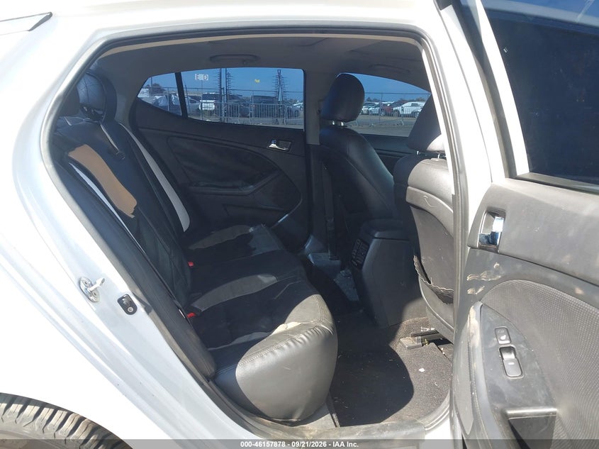 2013 KIA OPTIMA HYBRID auction photo 8