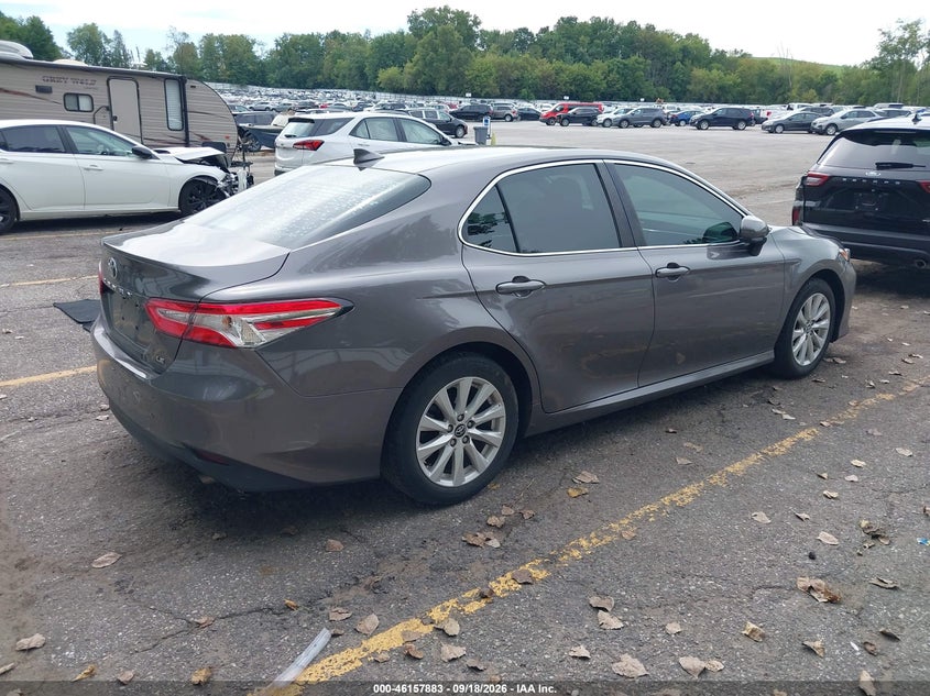 TOYOTA CAMRY - zdjęcie 4