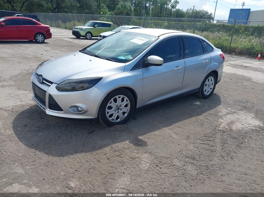 Vin: 1fahp3f24cl298599, lot: 46657806, ford focus se 20122