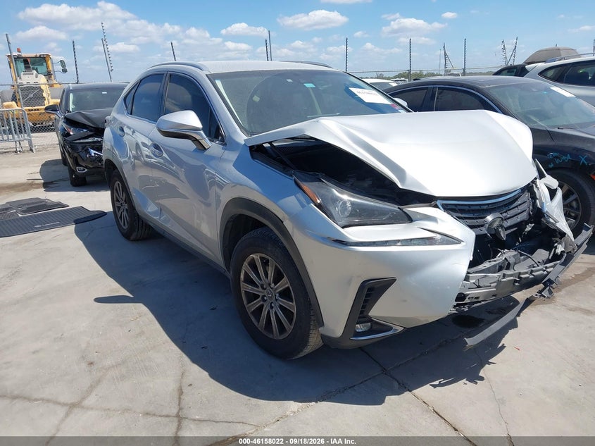 LEXUS NX 300 - zdjęcie 1