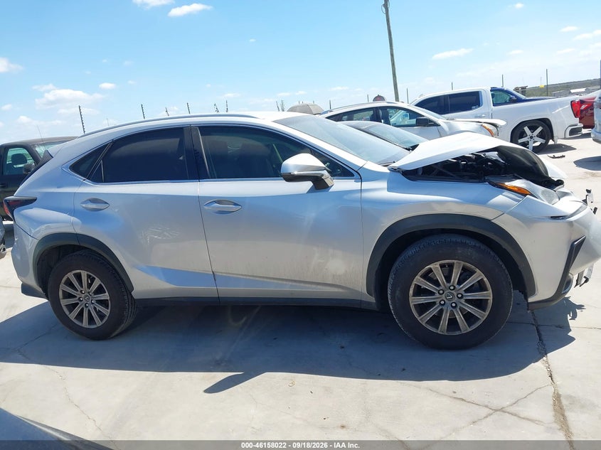 LEXUS NX 300 - zdjęcie 13