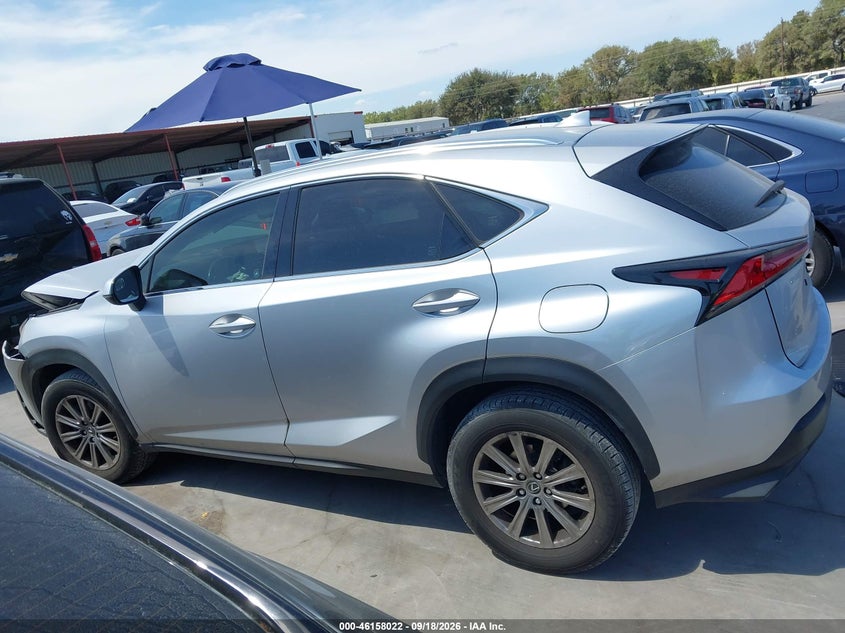 LEXUS NX 300 - zdjęcie 14