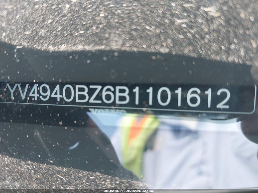 VOLVO XC70 2011 VIN YV4940BZ6B1101612