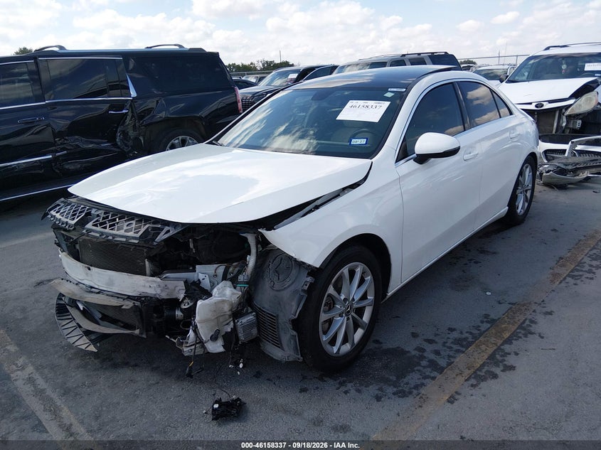 Vin: wdd3g4eb0kw020782, lot: 46658136, mercedes-benz a 220 20192