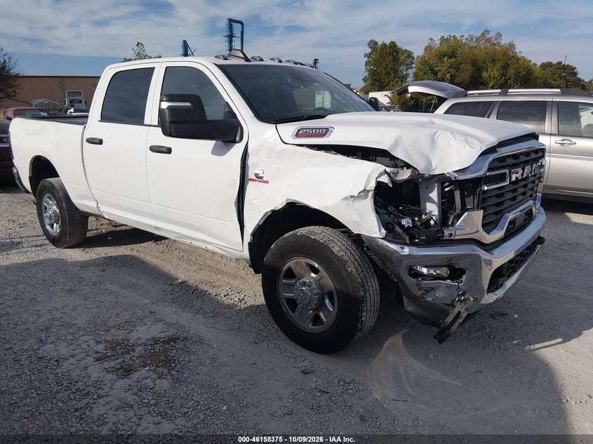 Vin: 3c6ur5cl9sg523145, lot: 46658174, ram 2500 tradesman  4x4 6'4 box 2025 img_1