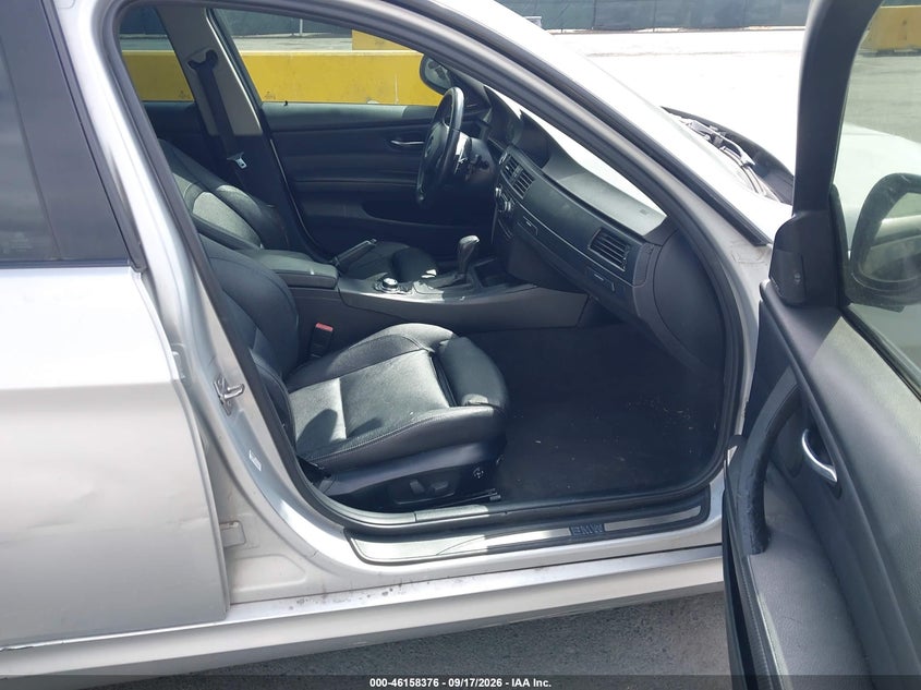 2011 BMW 335I · Фото 5