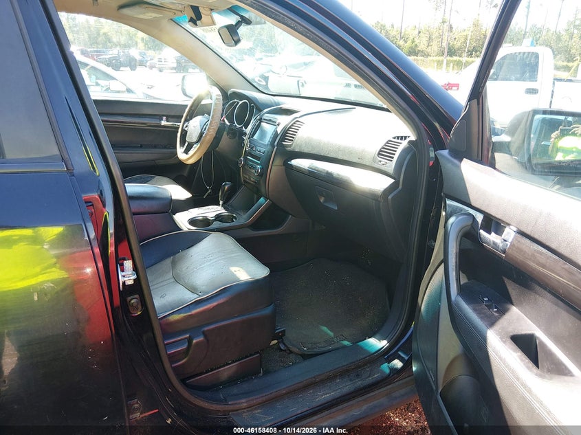 KIA SORENTO 2011 VIN 5XYKU4A23BG038064