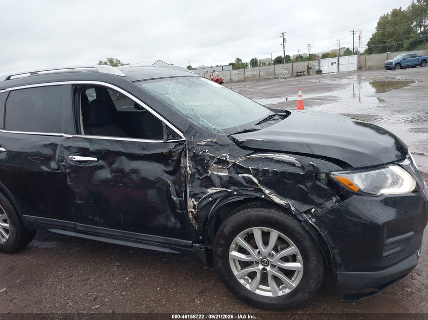 2017 NISSAN ROGUE SV · Фото 6