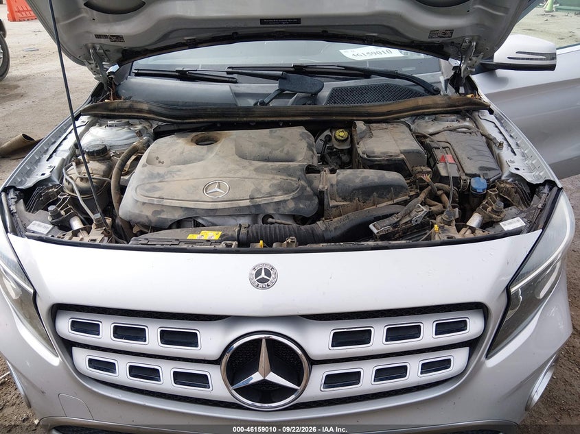 MERCEDES-BENZ GLA 250 - zdjęcie 10
