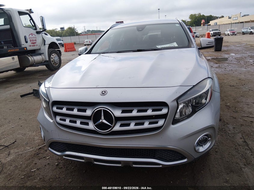 MERCEDES-BENZ GLA 250 - zdjęcie 12