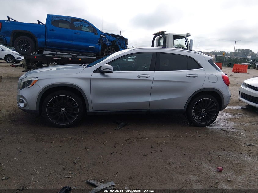 MERCEDES-BENZ GLA 250 - zdjęcie 14