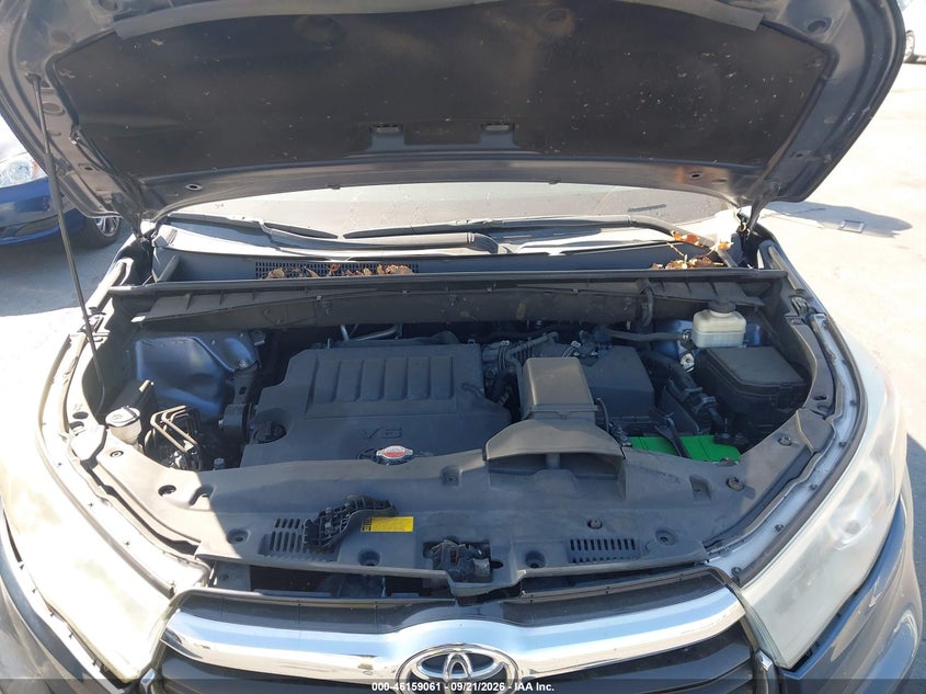 TOYOTA HIGHLANDER - zdjęcie 10