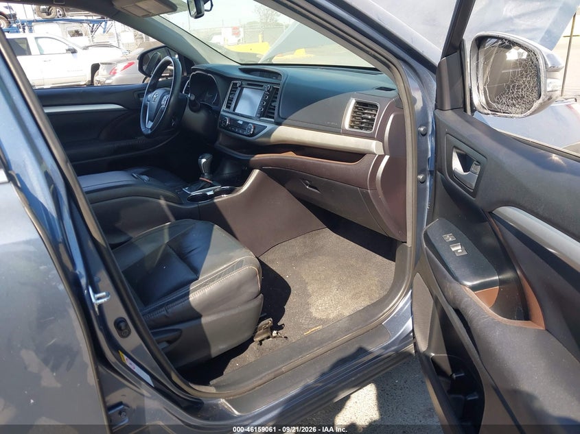 TOYOTA HIGHLANDER - zdjęcie 5