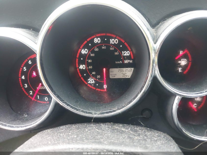 2005 PONTIAC VIBE auction photo 7