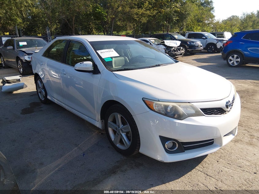 Vin: 4t1bf1fk0eu460888, lot: 46658993, toyota camry se 2014 img_1