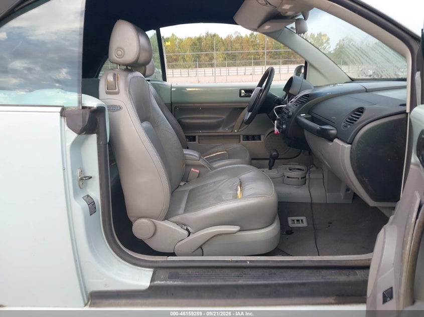 VOLKSWAGEN NEW BEETLE 2004 VIN 3VWCD31Y44M334426