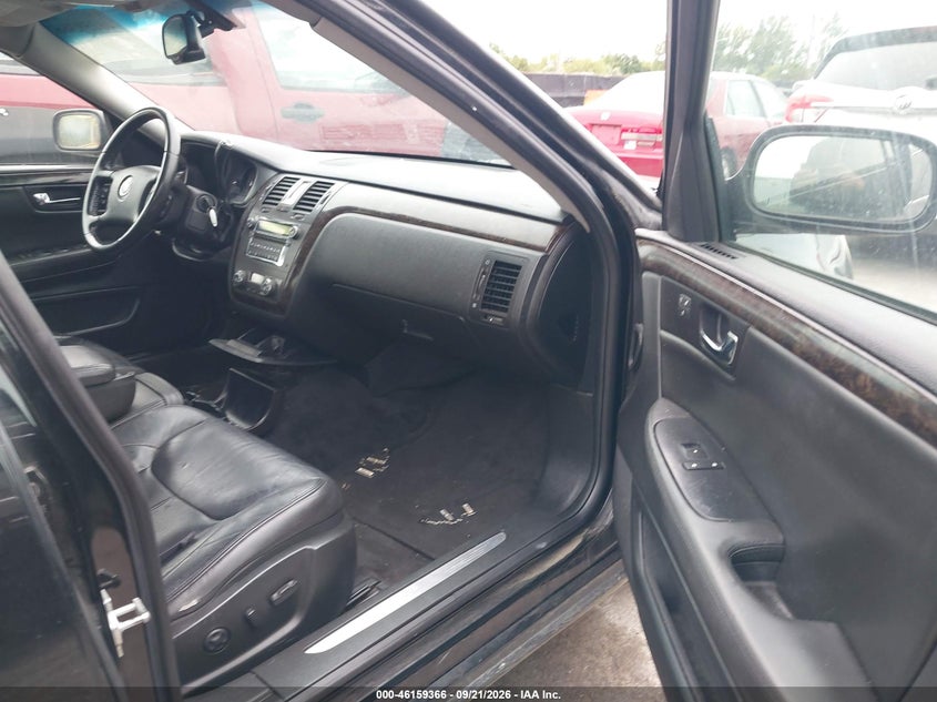 CADILLAC DTS 2011 VIN 1G6KA5E6XBU127188