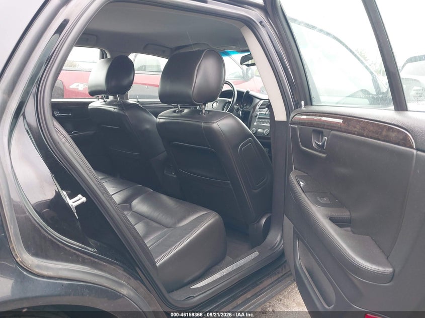 CADILLAC DTS 2011 VIN 1G6KA5E6XBU127188