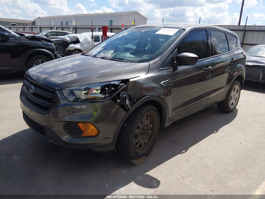 Vin: 1fmcu0f76jub36452, lot: 46659245, ford escape s 20182