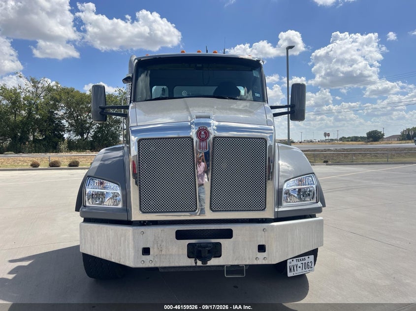 2026 KENWORTH T880 auction photo 8