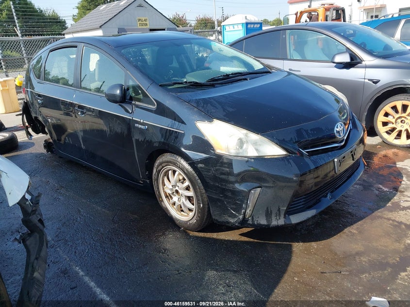 2013 TOYOTA PRIUS V THREE