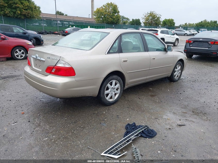 2004 TOYOTA AVALON auction photo 4