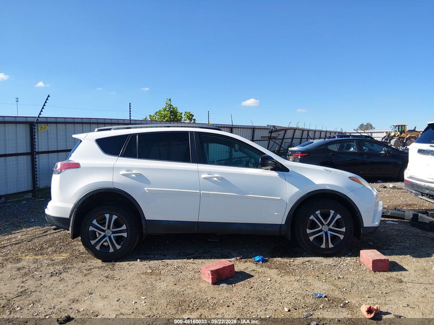 TOYOTA RAV4 - zdjęcie 14