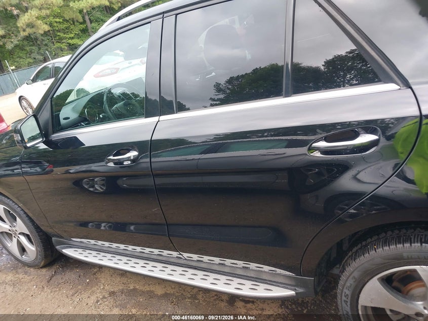 MERCEDES-BENZ GLE 350 - zdjęcie 14