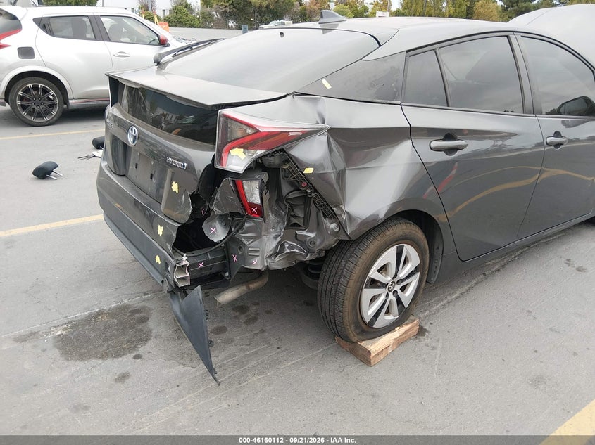 TOYOTA PRIUS - zdjęcie 6