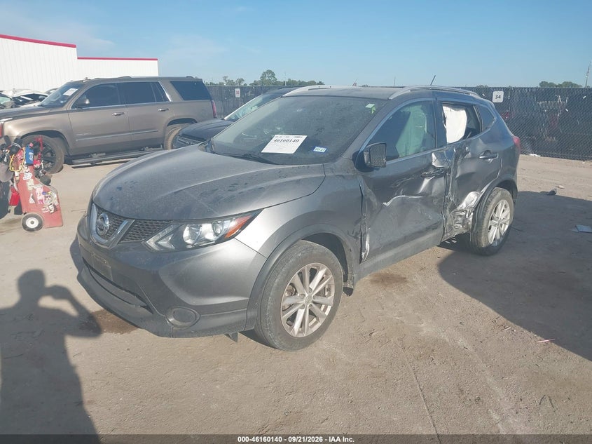 Vin: jn1bj1cp8hw035983, lot: 46659939, nissan rogue sport sv 20172