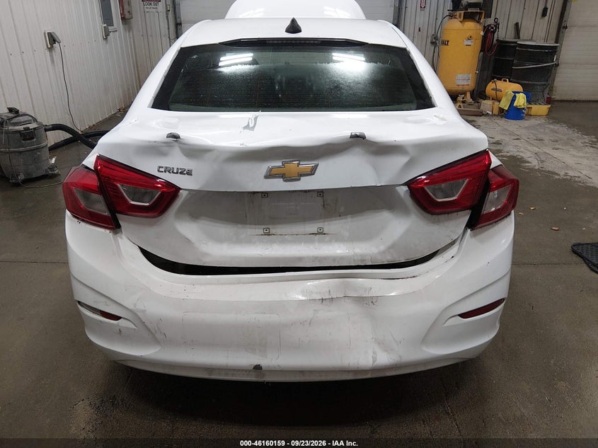 2019 CHEVROLET CRUZE auction photo 6