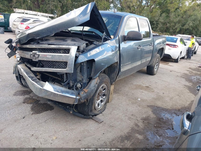 2007 Chevrolet Silverado, Front End, IAAI, VIN 2GCEK13M471557934 — photo 2