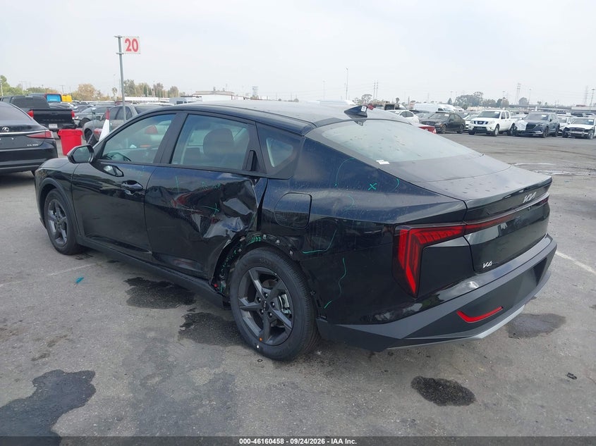 Vin: 3kpft4de5te371732, lot: 46660257, kia k4 lxs 20263