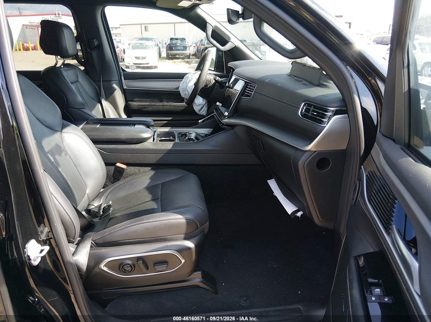 2025 JEEP WAGONEER L SERIES II 4X4 · Фото 5