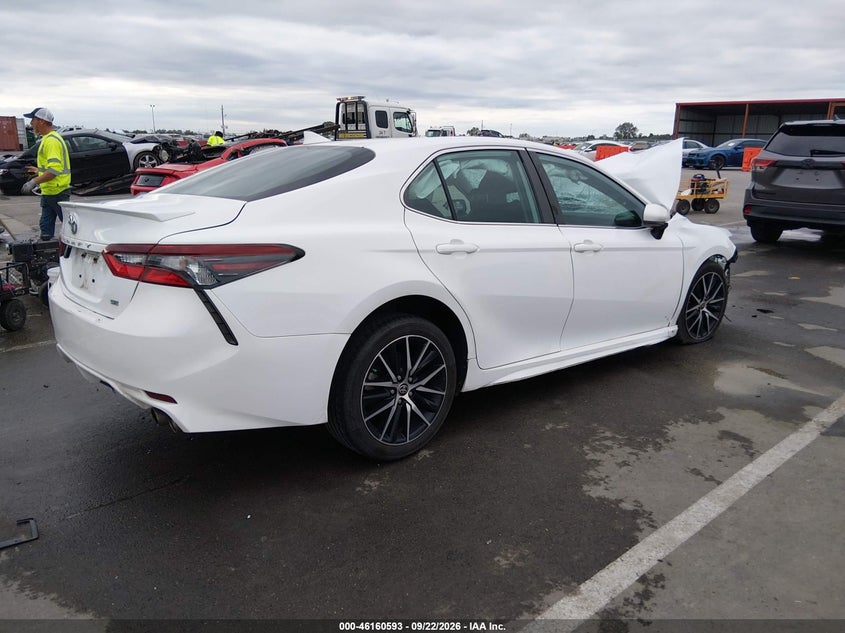 Vin: 4t1g11ak5mu593690, lot: 46660392, toyota camry se 20214