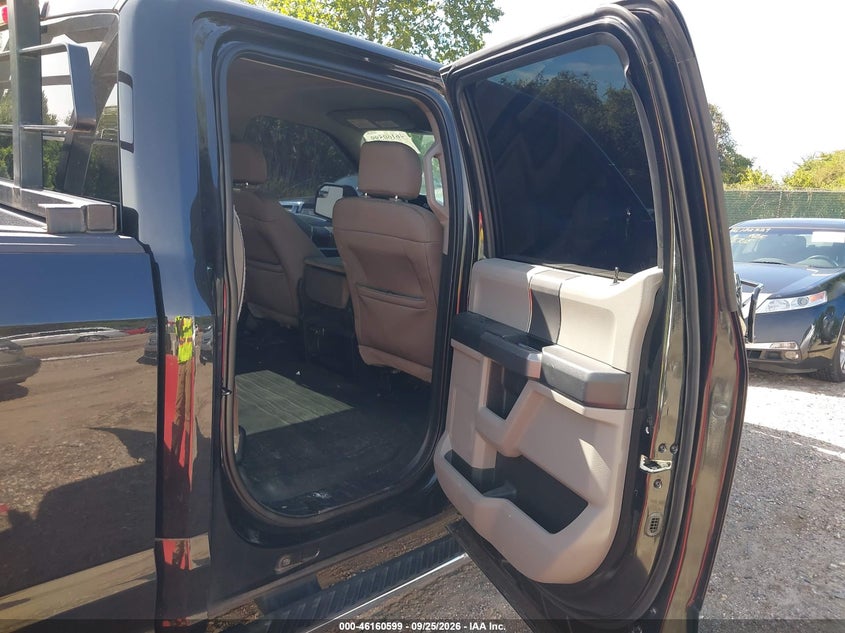 2015 FORD F-150 XLT · Photo 8