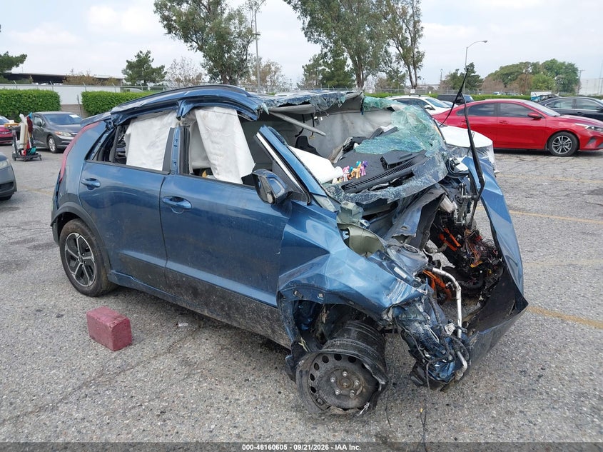 Vin: kndcs3lf7p5052747, lot: 46660404, kia niro plug-in hybrid ex 2023 img_1