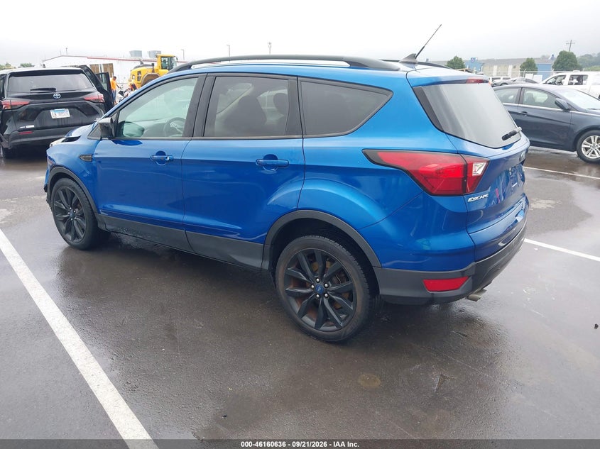 Vin: 1fmcu0gdxkub01936, lot: 46660435, ford escape se 20193