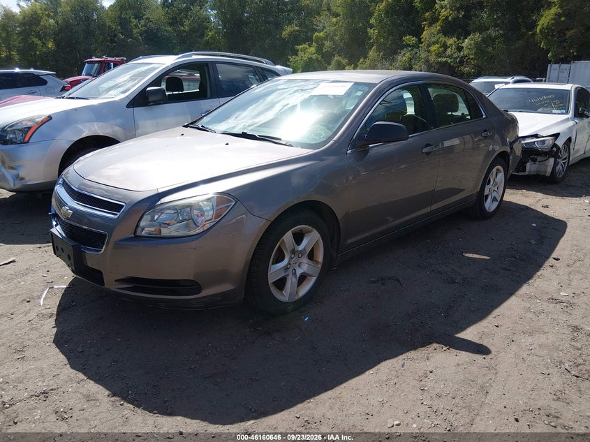 2011 Chevrolet Malibu, Удар ззаду, IAAI, VIN 1G1ZB5E14BF156034 — фото 2