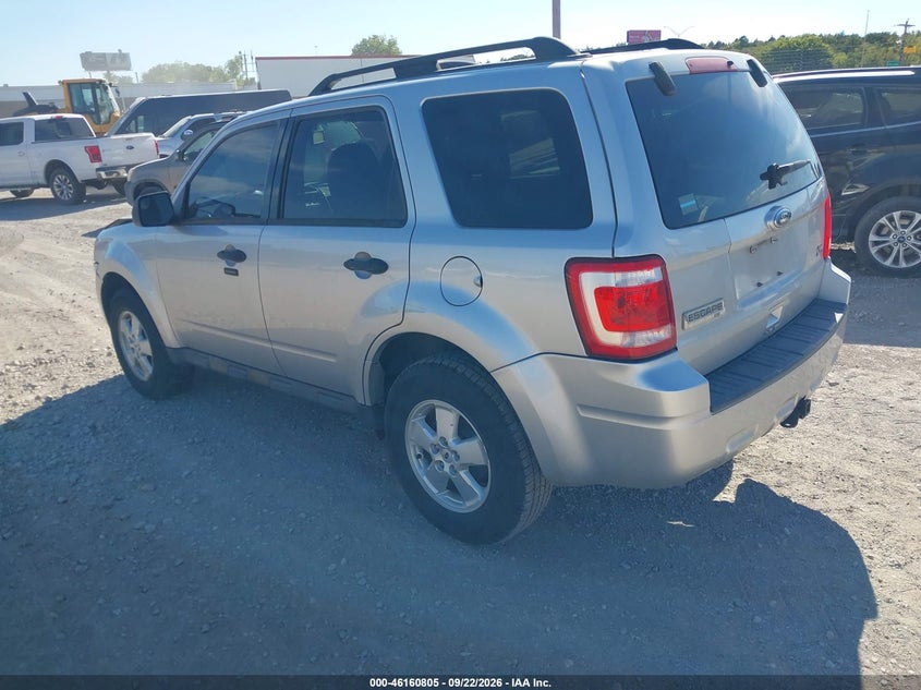 Vin: 1fmcu0dg4akc15486, lot: 46660604, ford escape xlt 20103