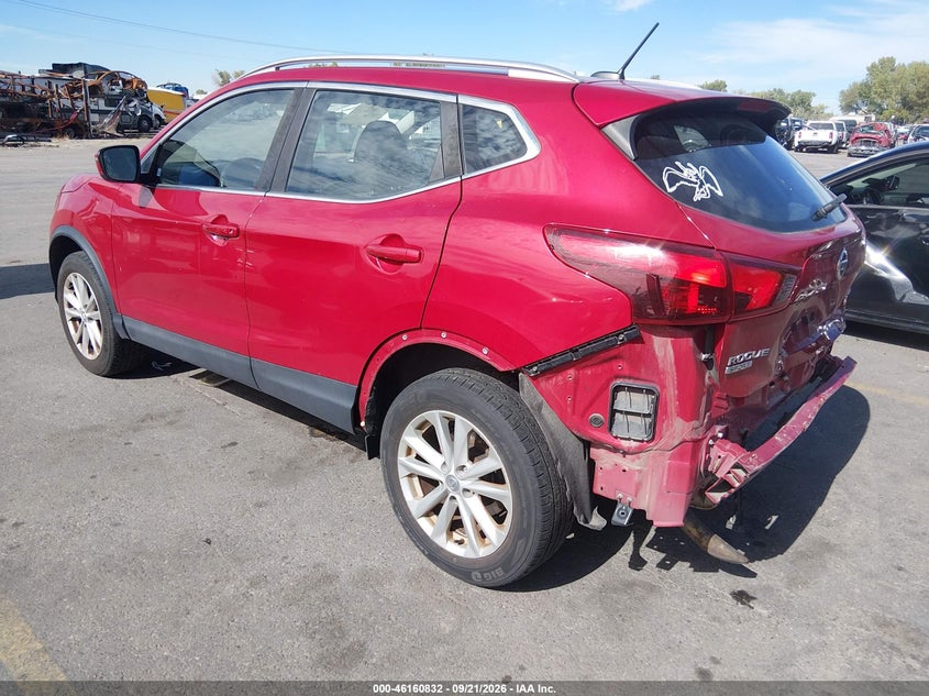 Vin: jn1bj1cr2hw142898, lot: 46660631, nissan rogue sport sv 20173